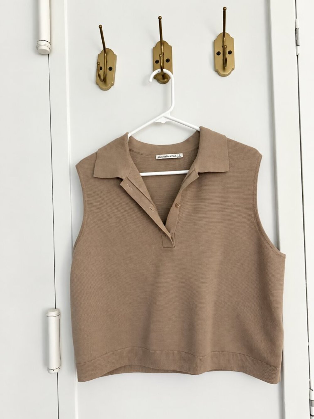 Abercrombie Sleeveless Collar Shirt